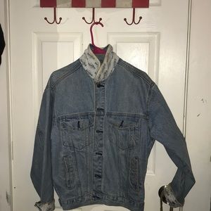 Authentic Hard Rock Cafe Jean Jacket ❗️